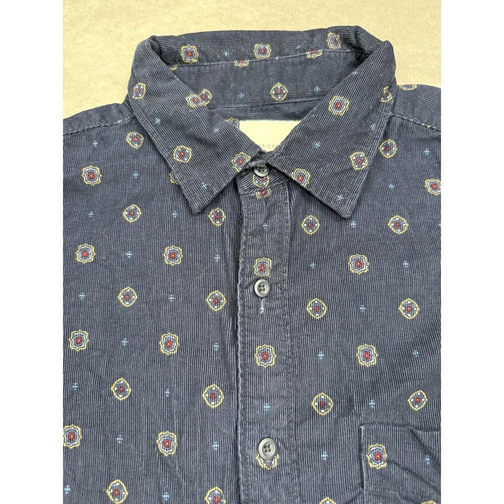 American Eagle Shirt Mens Large Medallion Print Corduroy Button Down Classic Fit